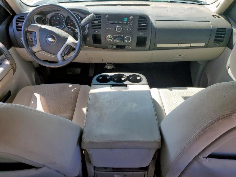 Photo 8 from auction – 2008 CHEVROLET SILVERADO with VIN 2GCFC13Y881270067
