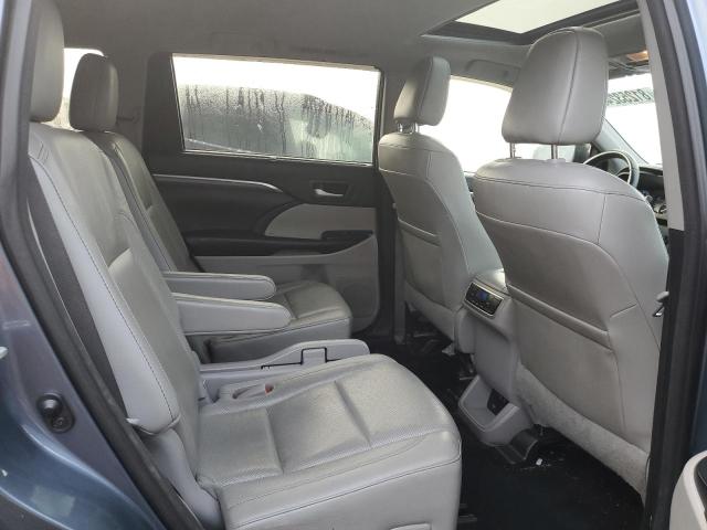 Photo 11 from auction – 2017 TOYOTA HIGHLANDER LIMITED with VIN 5TDDZRFHXHS420785