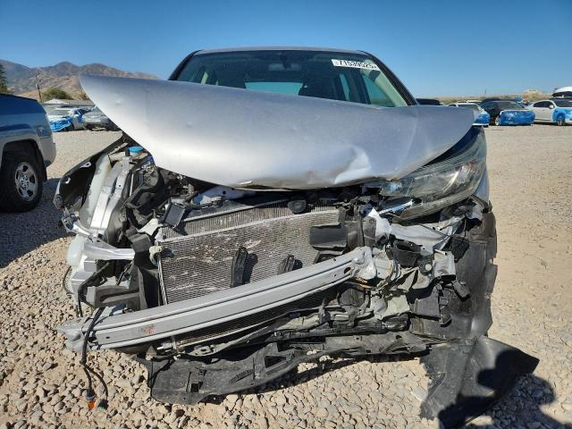 Photo 5 from auction – 2016 HONDA CR-V LX with VIN 5J6RM4H3XGL134342