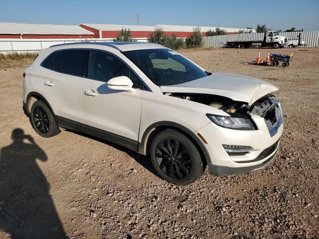 Photo 4 from auction – 2019 LINCOLN MKC SELECT with VIN 5LMCJ2D90KUL01144