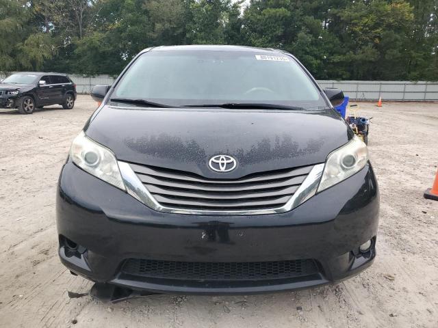 Photo 5 from auction – 2011 TOYOTA SIENNA XLE with VIN 5TDYK3DC2BS136472