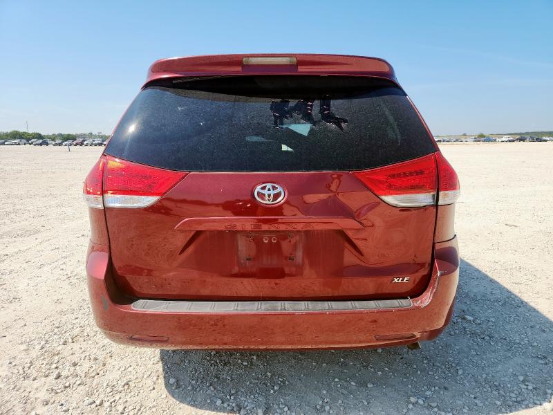 Photo 6 from auction – 2013 TOYOTA SIENNA XLE with VIN 5TDYK3DC3DS362989