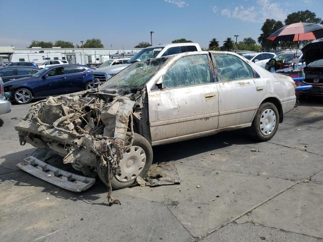Photo 1 from auction – 2000 TOYOTA CAMRY CE with VIN 4T1BG22K6YU751327