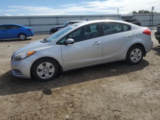 KIA FORTE LX 2015 with VIN KNAFK4A66F5318101 - Photo from auction