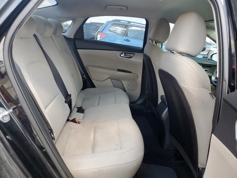 Photo 10 from auction – 2021 KIA FORTE FE with VIN 3KPF24AD5ME364540
