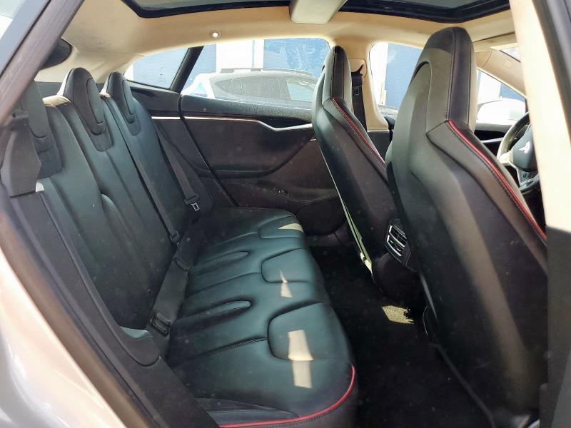 Photo 10 from auction – 2014 TESLA MODEL S with VIN 5YJSA1H1XEFP33237