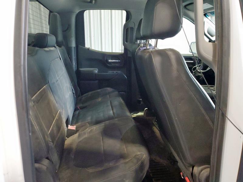 Photo 10 from auction – 2019 CHEVROLET SILVERADO K1500 with VIN 1GCRYAEF1KZ283591