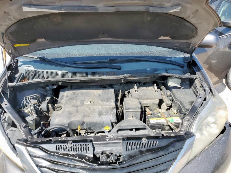 Photo 12 from auction – 2012 TOYOTA SIENNA LE with VIN 5TDKK3DC3CS213910