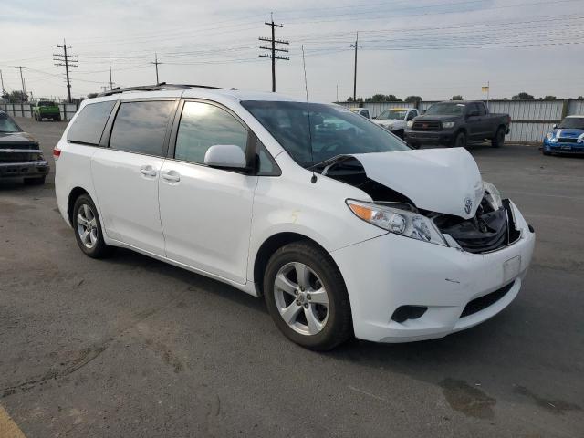 Photo 4 from auction – 2011 TOYOTA SIENNA LE with VIN 5TDKK3DC2BS041691