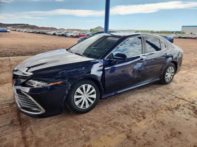 TOYOTA CAMRY LE 2022 with VIN 4T1C31AK2NU585749 - Photo from auction