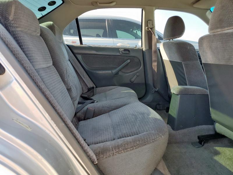 Photo 10 from auction – 1999 HONDA CIVIC BASE with VIN 2HGEJ6612XH575083