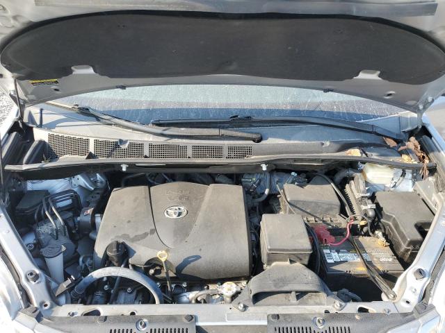 Photo 12 from auction – 2017 TOYOTA SIENNA LE with VIN 5TDKZ3DC9HS845930