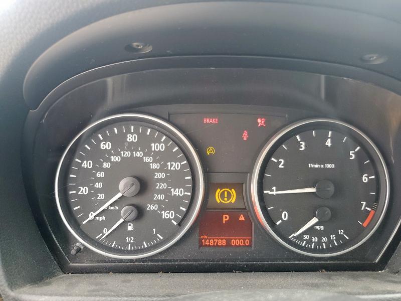 Photo 9 from auction – 2006 BMW 330 I with VIN WBAVB33546PS14561