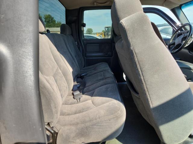 Photo 10 from auction – 2004 CHEVROLET SILVERADO with VIN 2GCEK19T641141331