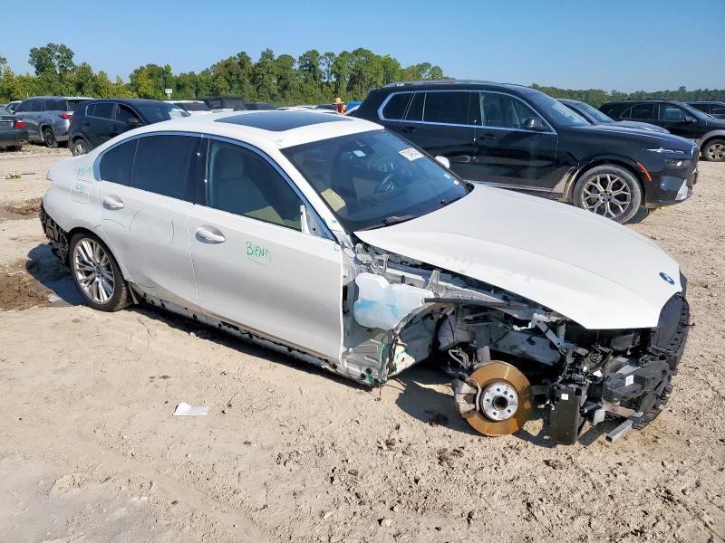 Photo 4 from auction – 2024 BMW 330E with VIN 3MW39FF00R8E07829