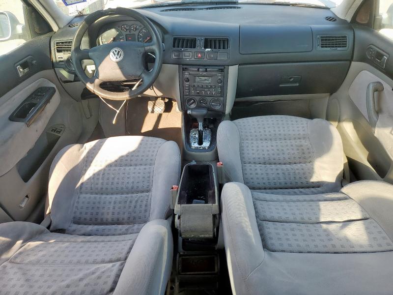 Photo 8 from auction – 2002 VOLK JETTA GLS with VIN 3VWSB69M42M108047