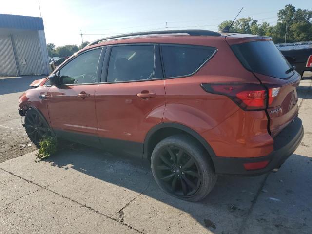Photo 2 from auction – 2019 FORD ESCAPE SE with VIN 1FMCU9GD4KUA40118