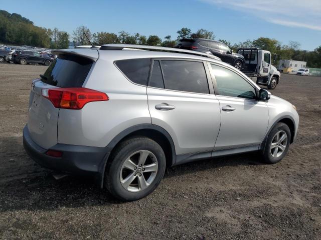 Photo 3 from auction – 2015 TOYOTA RAV4 XLE with VIN 2T3RFREV5FW385932