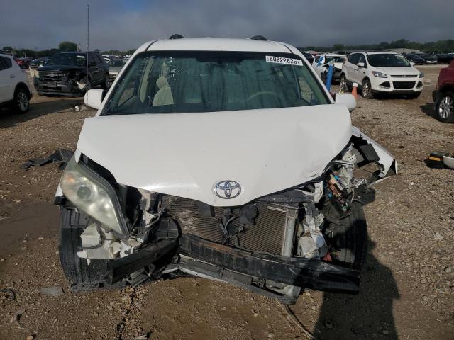 Photo 5 from auction – 2011 TOYOTA SIENNA LE with VIN 5TDKK3DC3BS136714