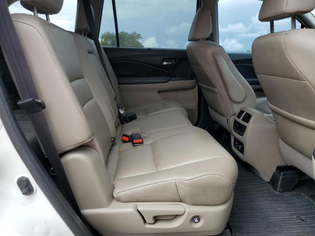Photo 10 from auction – 2017 HONDA PILOT TOUR with VIN 5FNYF6H98HB034000