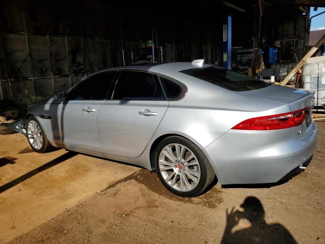Фото 2 с аукциона – 2019 JAGUAR XF с VIN SAJBE4FXXKCY81203