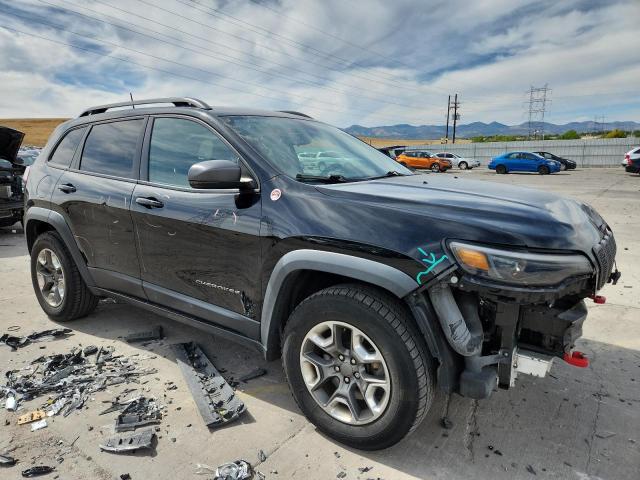 Photo 4 from auction – 2019 JEEP CHEROKEE TRAILHAWK with VIN 1C4PJMBX3KD401440