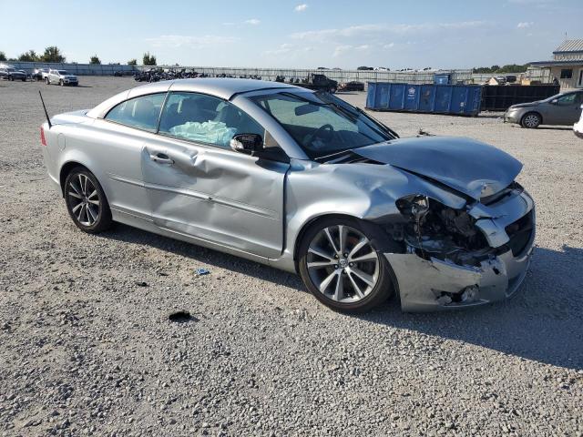 Photo 4 from auction – 2011 VOLVO C70 T5 with VIN YV1672MCXBJ114388