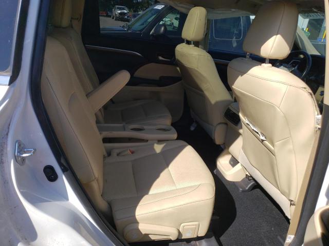 Photo 11 from auction – 2017 TOYOTA HIGHLANDER with VIN 5TDDGRFH5HS036144