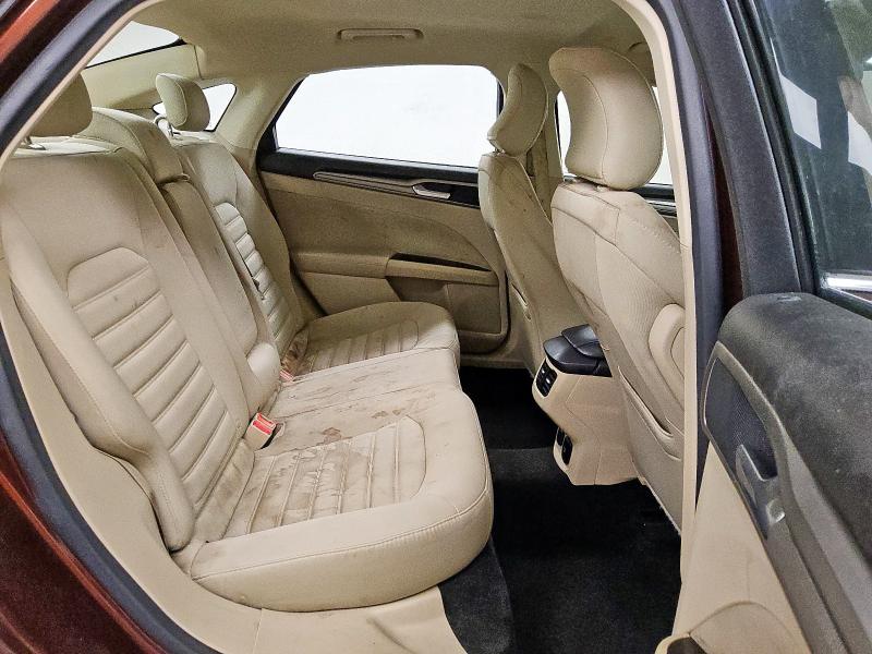 Zdjęcie 10 z aukcji – 2016 FORD FUSION SE z VIN 3FA6P0LU1GR354470