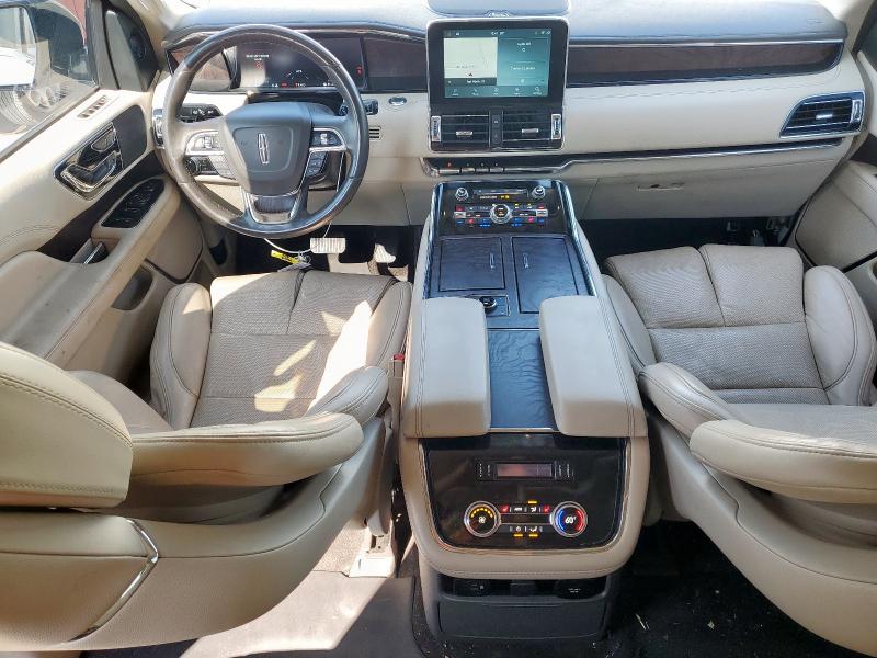 Photo 8 from auction – 2021 LINCOLN NAVIGATOR with VIN 5LMJJ2KT0MEL17217