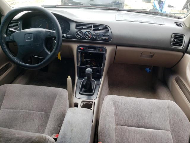 Photo 8 from auction – 1995 HONDA ACCORD LX with VIN JHMCD5535SC028684