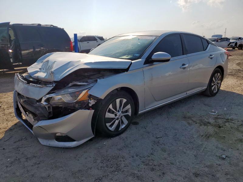 NISSAN ALTIMA S 2019 with VIN 1N4BL4BVXKC213304 - Photo from auction
