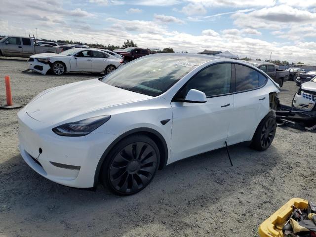 TESLA MODEL Y 2020 with VIN 5YJYGDEF1LF058854 - Photo from auction