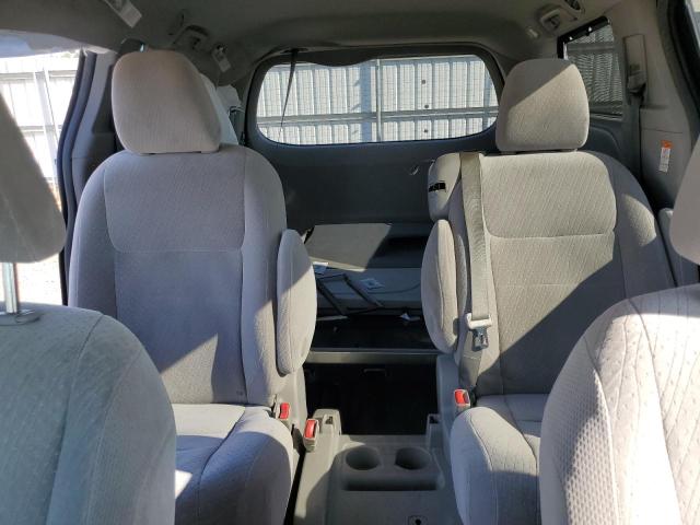 Photo 10 from auction – 2017 TOYOTA SIENNA LE with VIN 5TDKZ3DC1HS871146