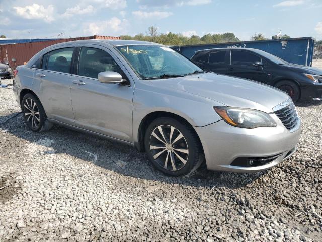 Photo 4 from auction – 2013 CHRYSLER 200 LIMITE with VIN 1C3CCBCG3DN585131
