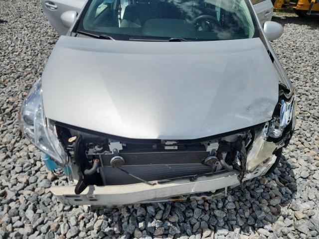 Photo 11 from auction – 2013 TOYOTA PRIUS V with VIN JTDZN3EU5D3252322