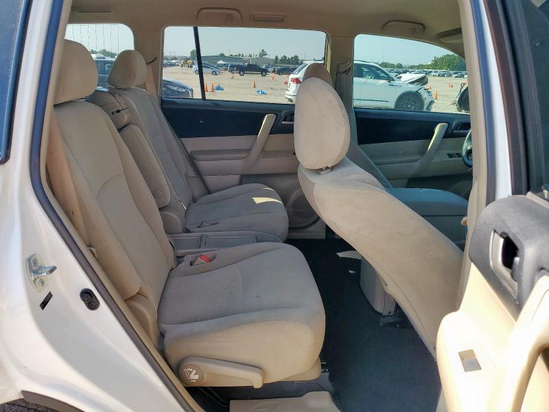 Photo 11 from auction – 2012 TOYOTA HIGHLANDER with VIN 5TDZK3EH9CS089327