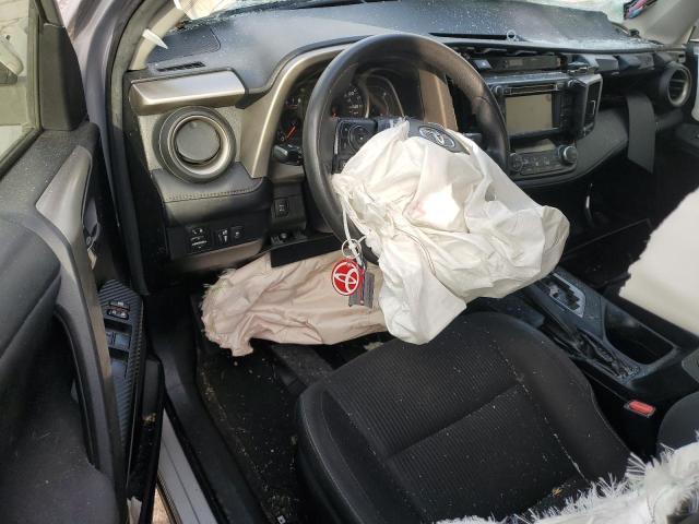 Photo 8 from auction – 2015 TOYOTA RAV4 XLE with VIN JTMRFREV9FD156991