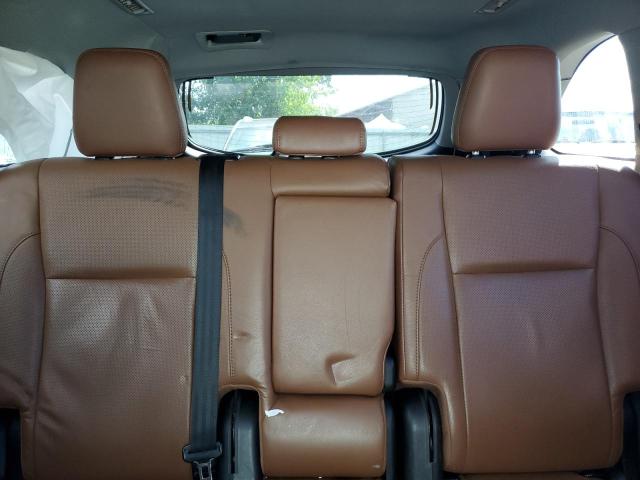 Photo 10 from auction – 2018 TOYOTA HIGHLANDER with VIN 5TDDZRFH3JS887570