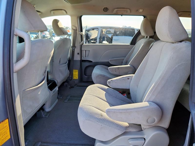 Photo 11 from auction – 2011 TOYOTA SIENNA LE with VIN 5TDKK3DC3BS085697