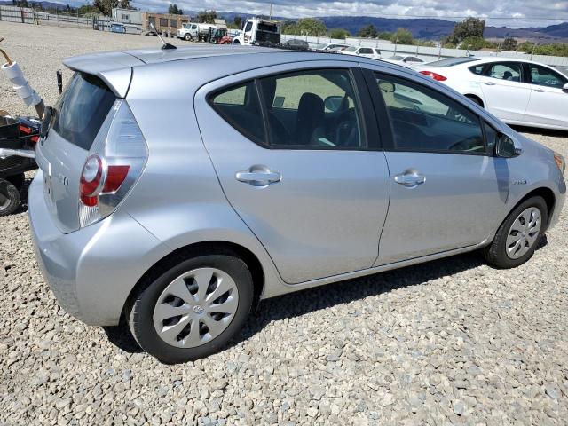 Photo 3 from auction – 2014 TOYOTA PRIUS C with VIN JTDKDTB30E1573391