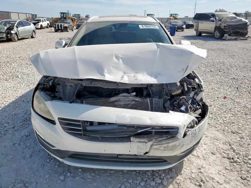 Photo 5 from auction – 2015 VOLVO V60 PREMIE with VIN YV140MEB9F1196679