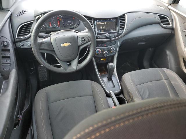 Photo 8 from auction – 2018 CHEVROLET TRACKER with VIN KL7CJKSB1JB555630