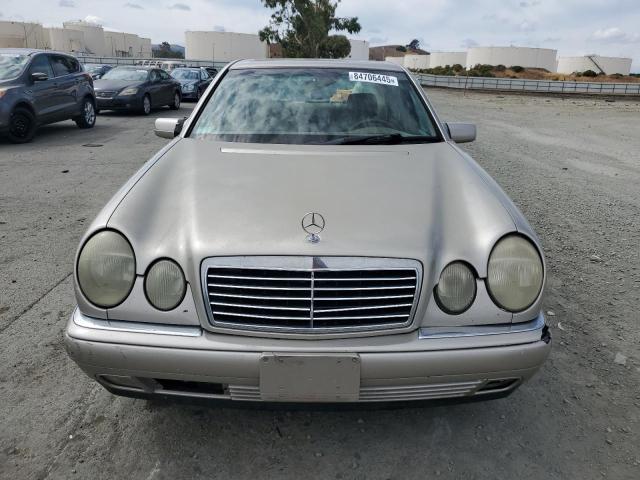 Photo 5 from auction – 1998 MERCEDES-BENZ E 320 with VIN WDBJF65F9WA667010