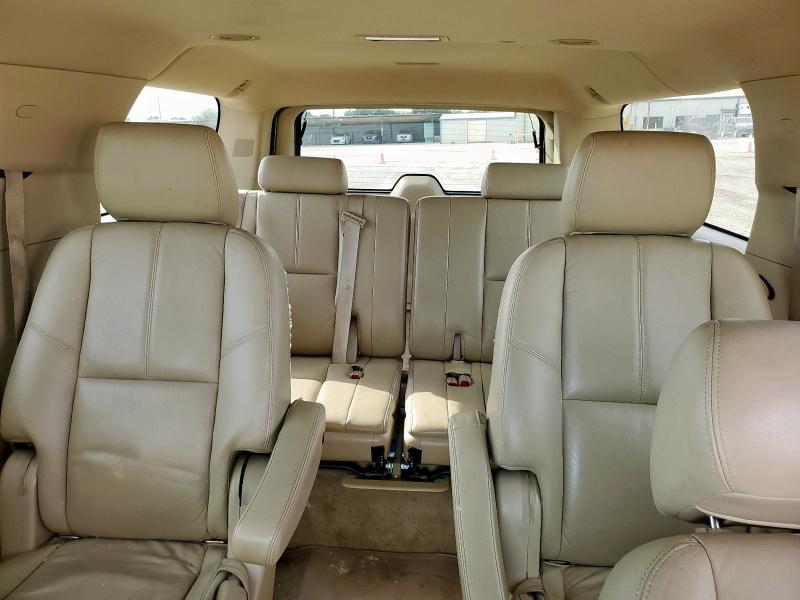 Photo 10 from auction – 2011 CHEVROLET SUBURBAN C with VIN 1GNSCJE07BR284215