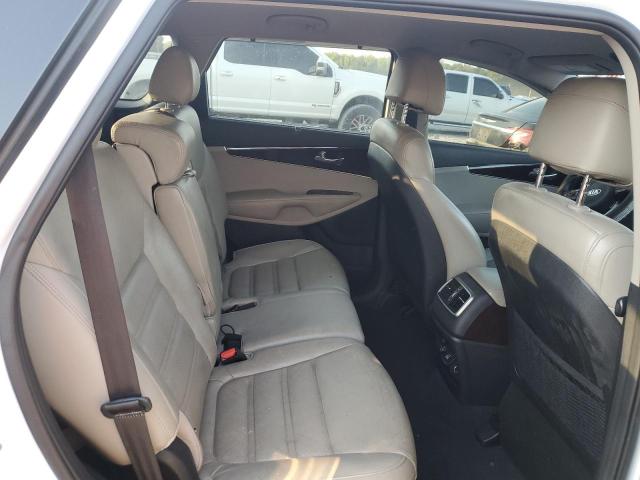 Photo 11 from auction – 2017 KIA SORENTO EX with VIN 5XYPH4A50HG292036