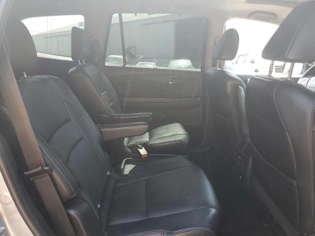 Photo 11 from auction – 2016 HONDA PILOT ELITE with VIN 5FNYF6H0XGB111997