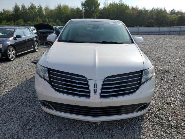 Photo 5 from auction – 2018 LINCOLN MKT with VIN 2LMHJ5AT2JBL00287