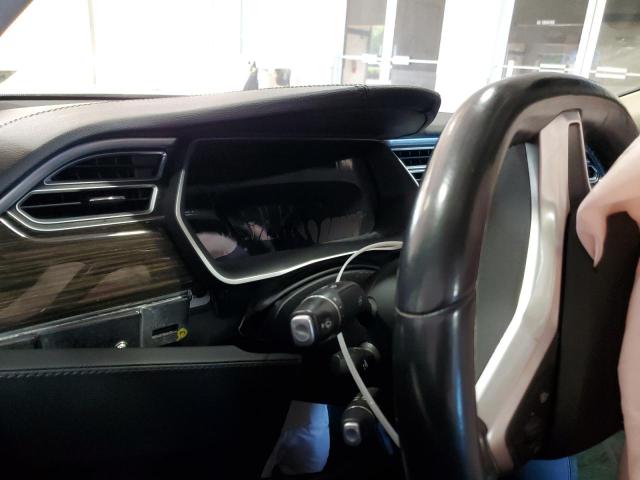 Photo 9 from auction – 2014 TESLA MODEL S with VIN 5YJSA1H16EFP52903