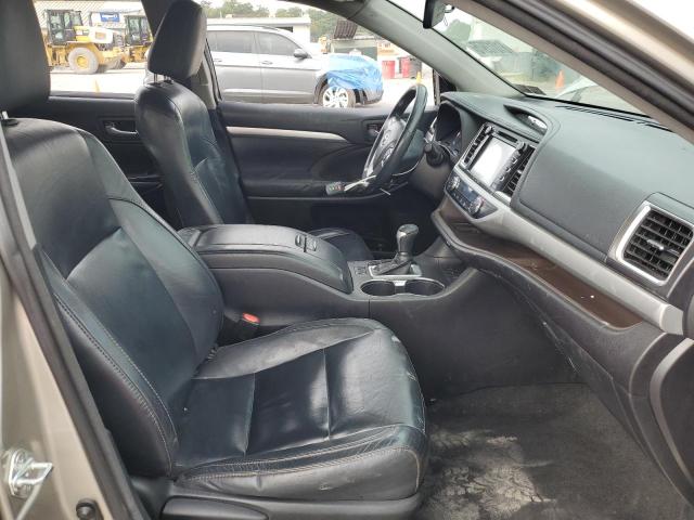 Photo 7 from auction – 2016 TOYOTA HIGHLANDER XLE with VIN 5TDJKRFH8GS230974